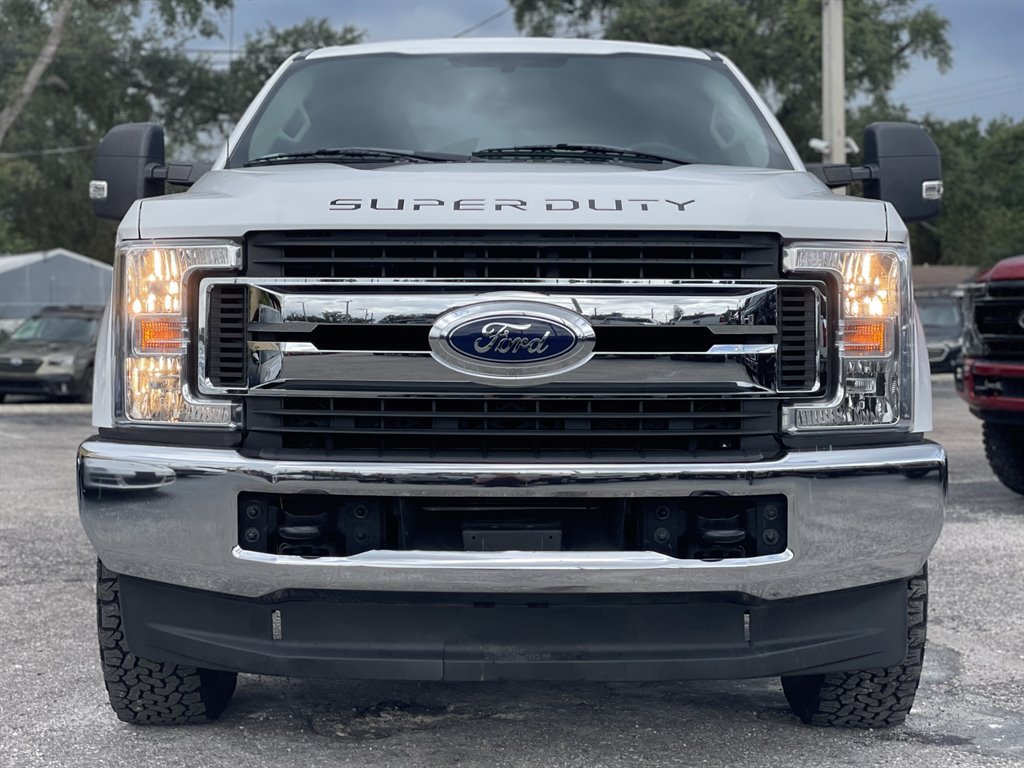 Used 2019 Ford F250 XL w/ STX Appearance Package AWD/4WD image 8