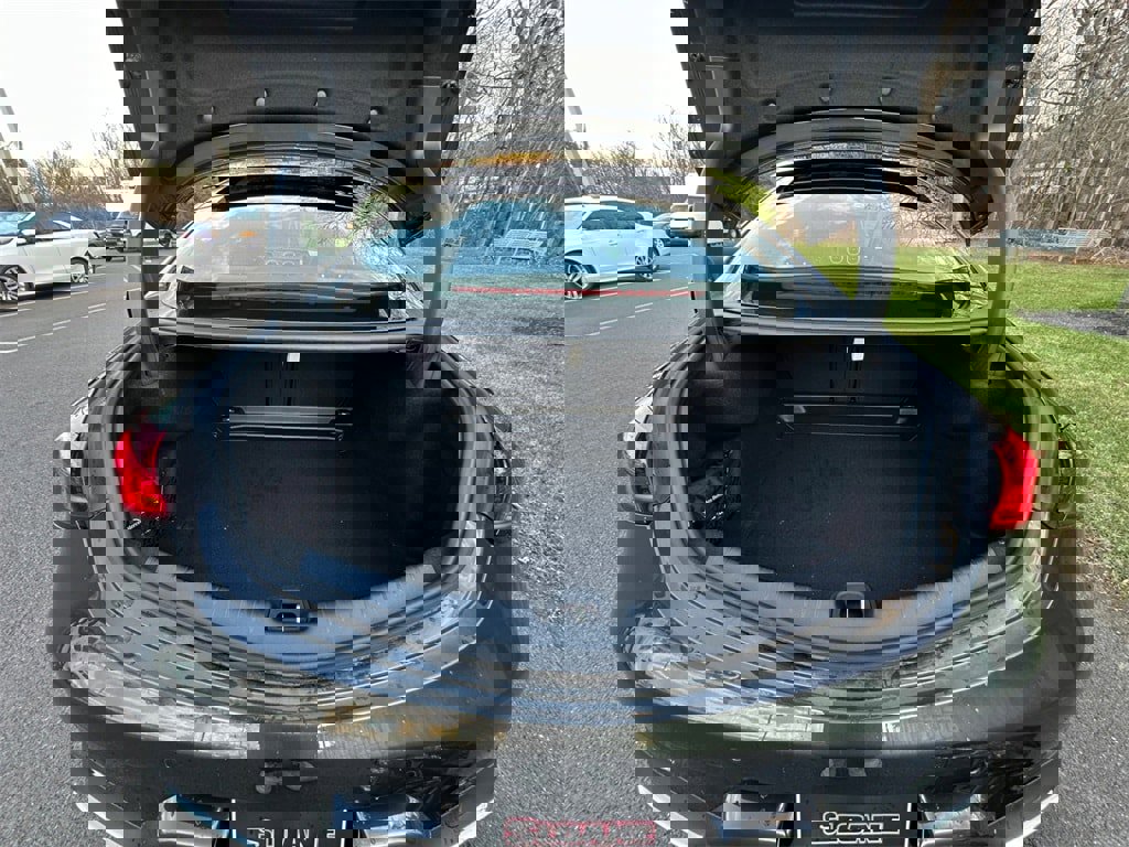 Used 2025 Mercedes-Benz CLE 450 4MATIC Coupe image 29