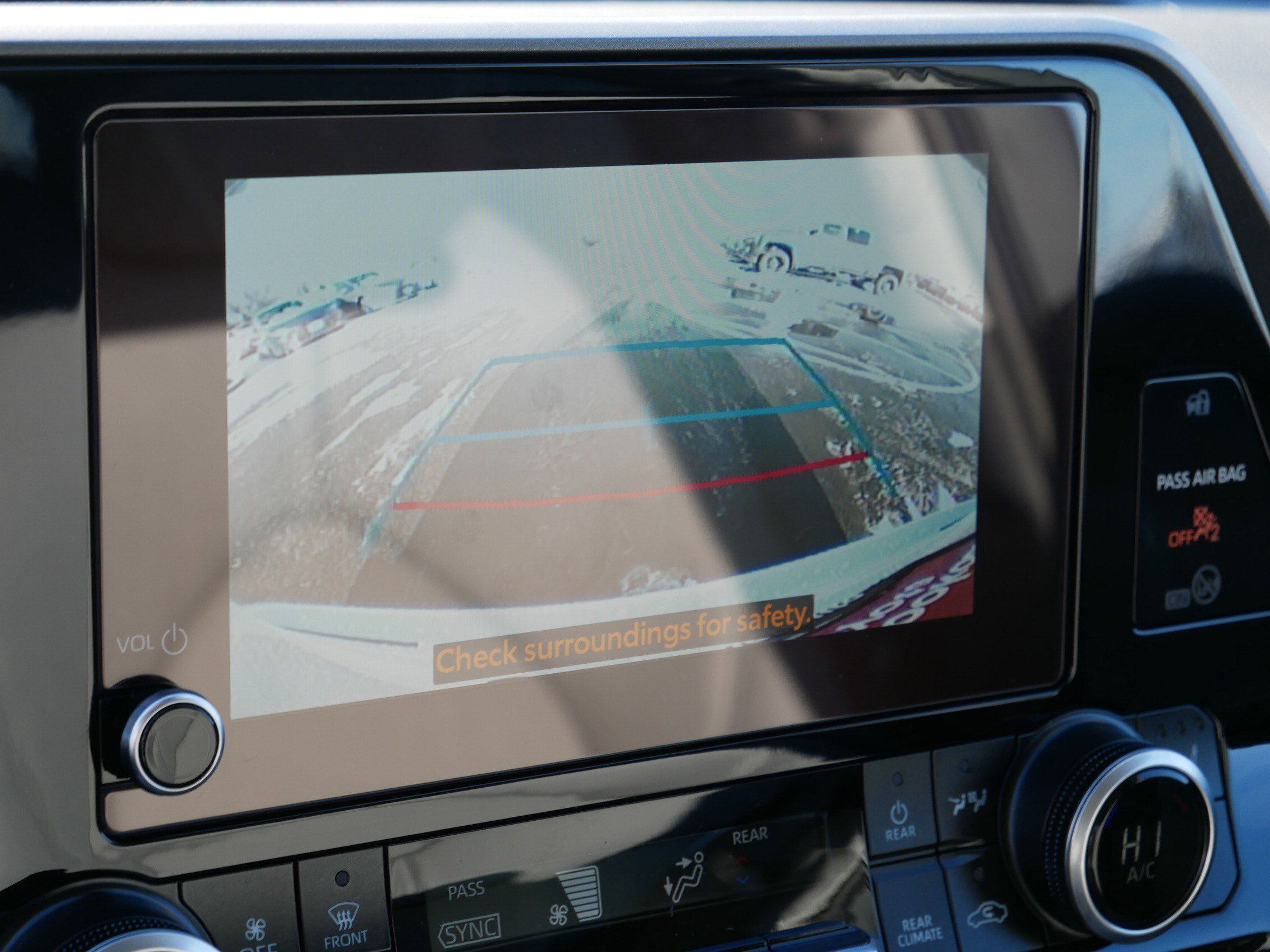 Certified 2026 Toyota Highlander XLE image 30