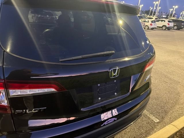 Used 2022 Honda Pilot Sport image 3
