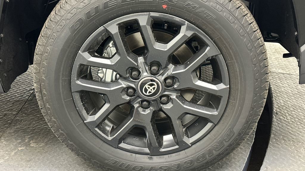 New 2026 Toyota Tundra Platinum AWD/4WD image 19