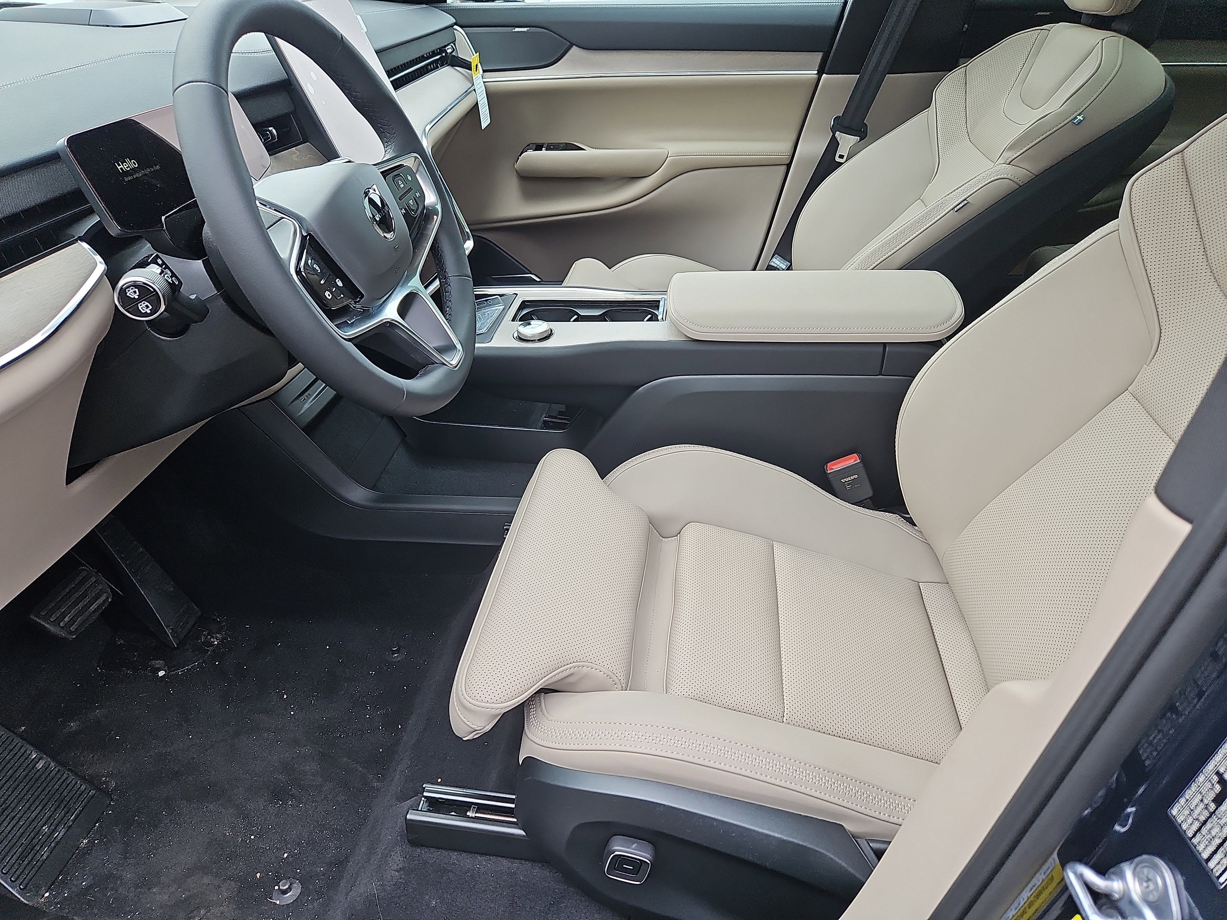 New 2025 Volvo EX90 Plus w/ Protection Package Premier image 20