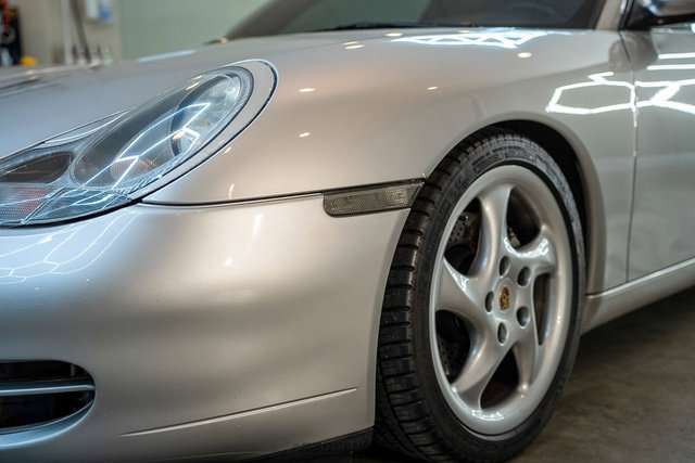 Used 2000 Porsche 911 Carrera 4 AWD/4WD image 85