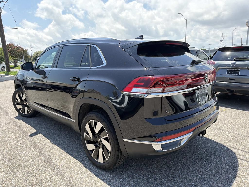 Used 2024 Volkswagen Atlas Cross Sport SEL AWD/4WD image 5