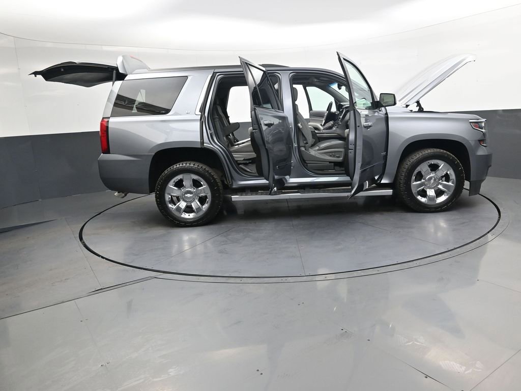 Used 2018 Chevrolet Tahoe LT w/ LT Signature Package AWD/4WD image 37