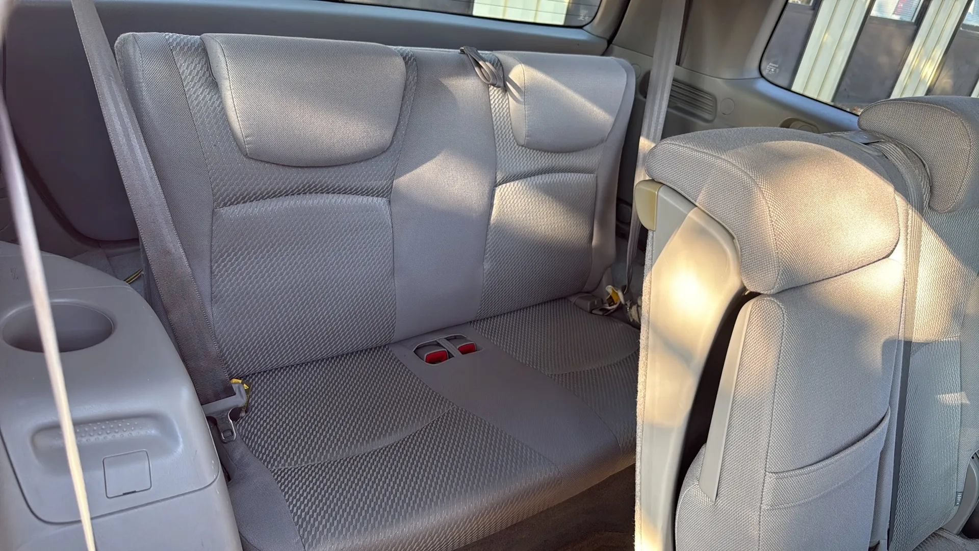 Used 2004 Toyota Highlander 2WD V6 image 22