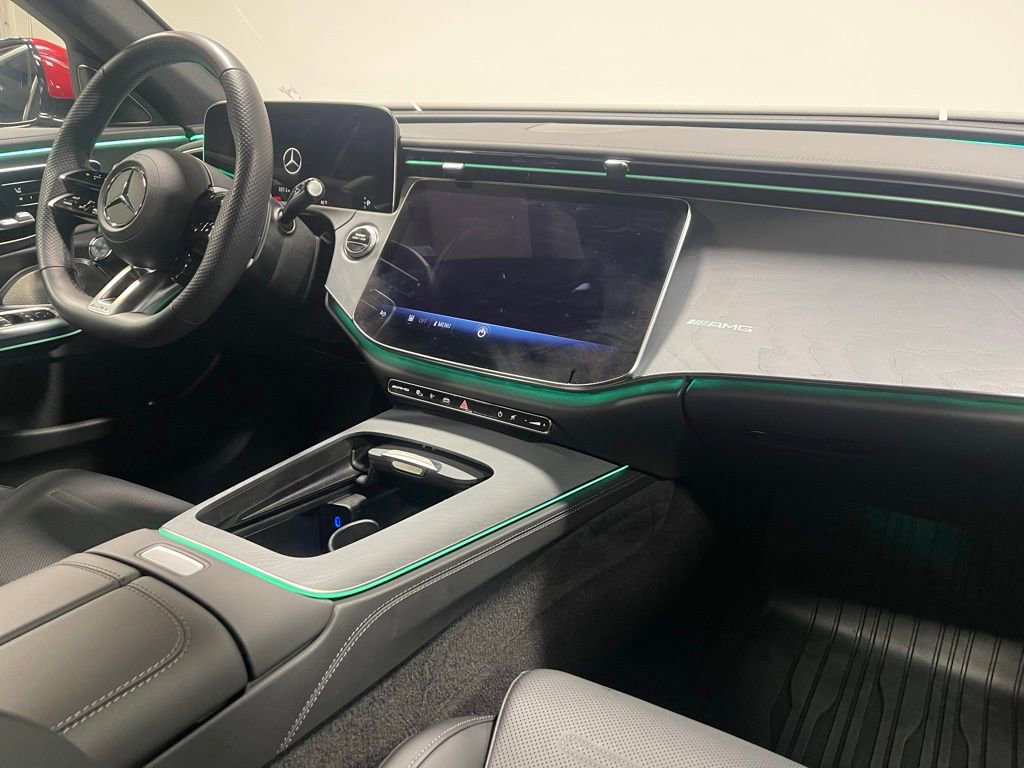 Certified 2025 Mercedes-Benz E 53 AMG e 4MATIC Sedan w/ Driver Assistance Package image 28
