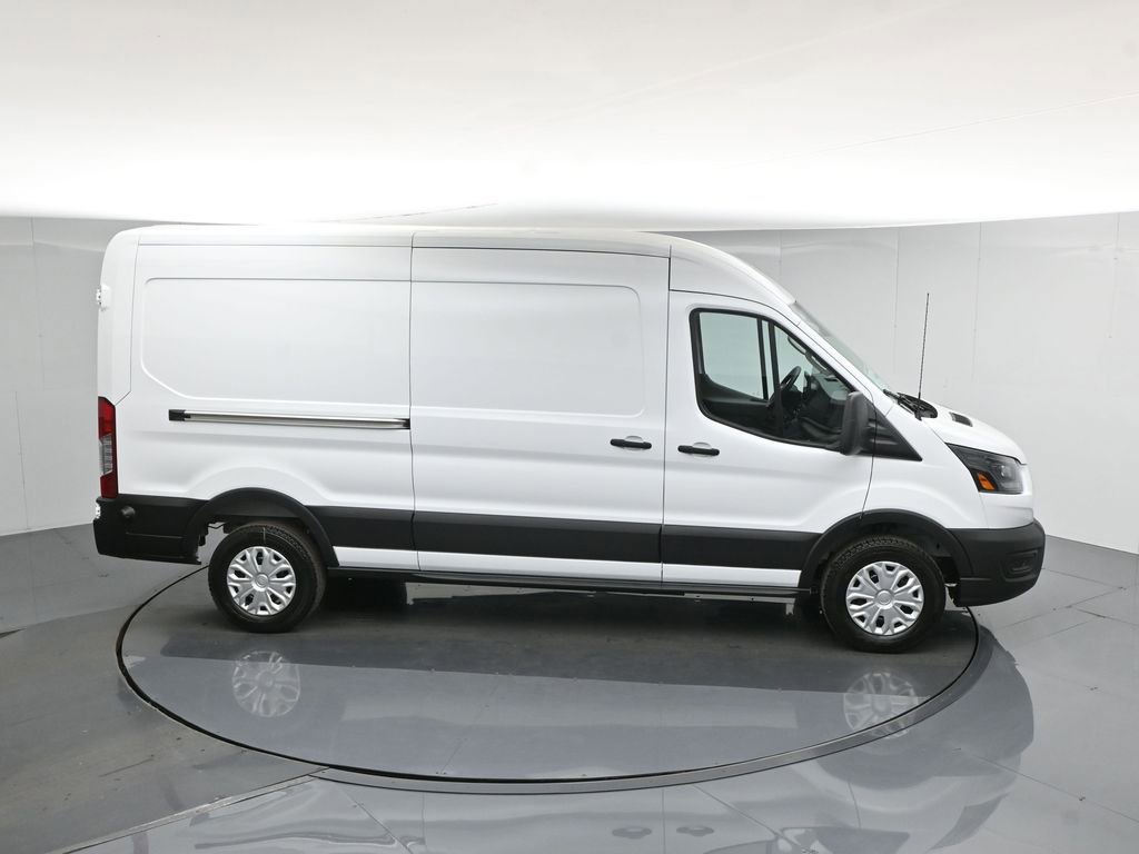 New 2026 Ford E-Transit 148 Medium Roof w/ Load Area Protection Package image 48
