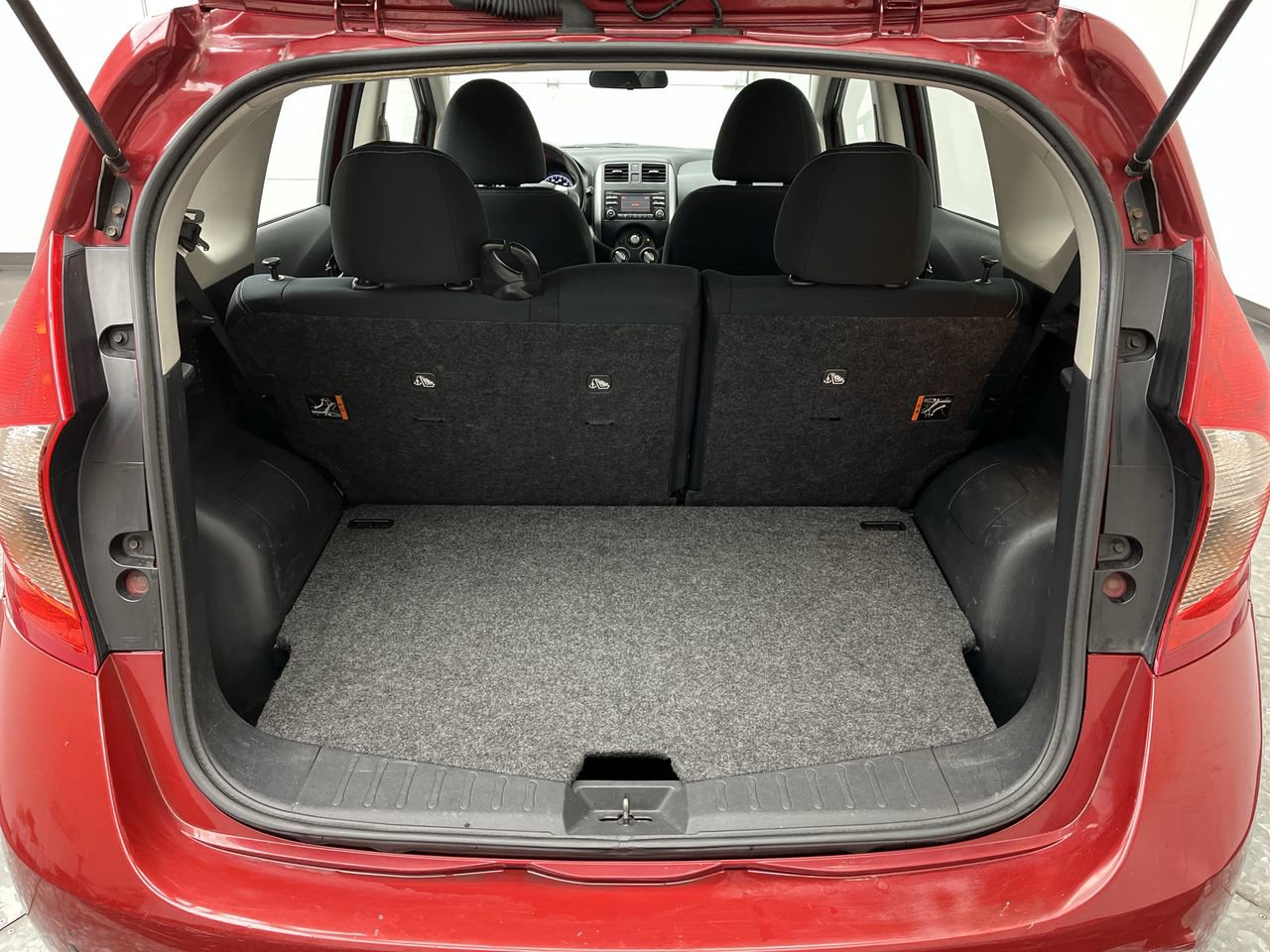 Used 2014 Nissan Versa Note SV w/ SL Package FWD image 23