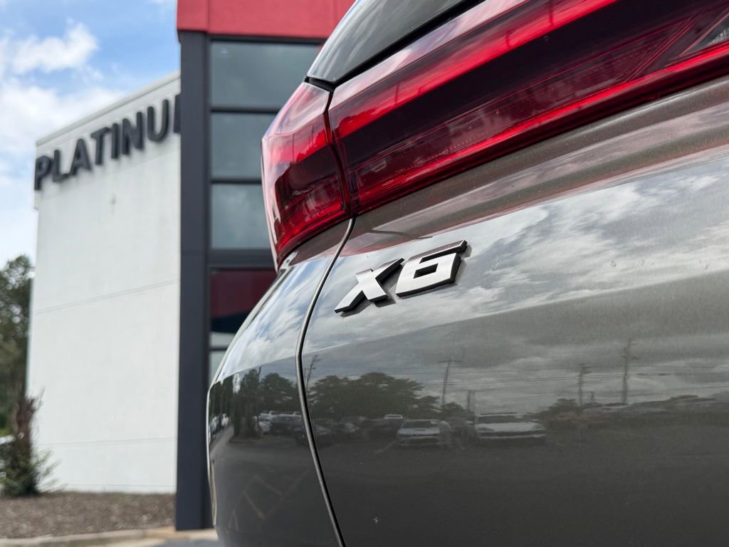 Used 2020 BMW X6 M50i w/ Premium Package AWD/4WD image 10