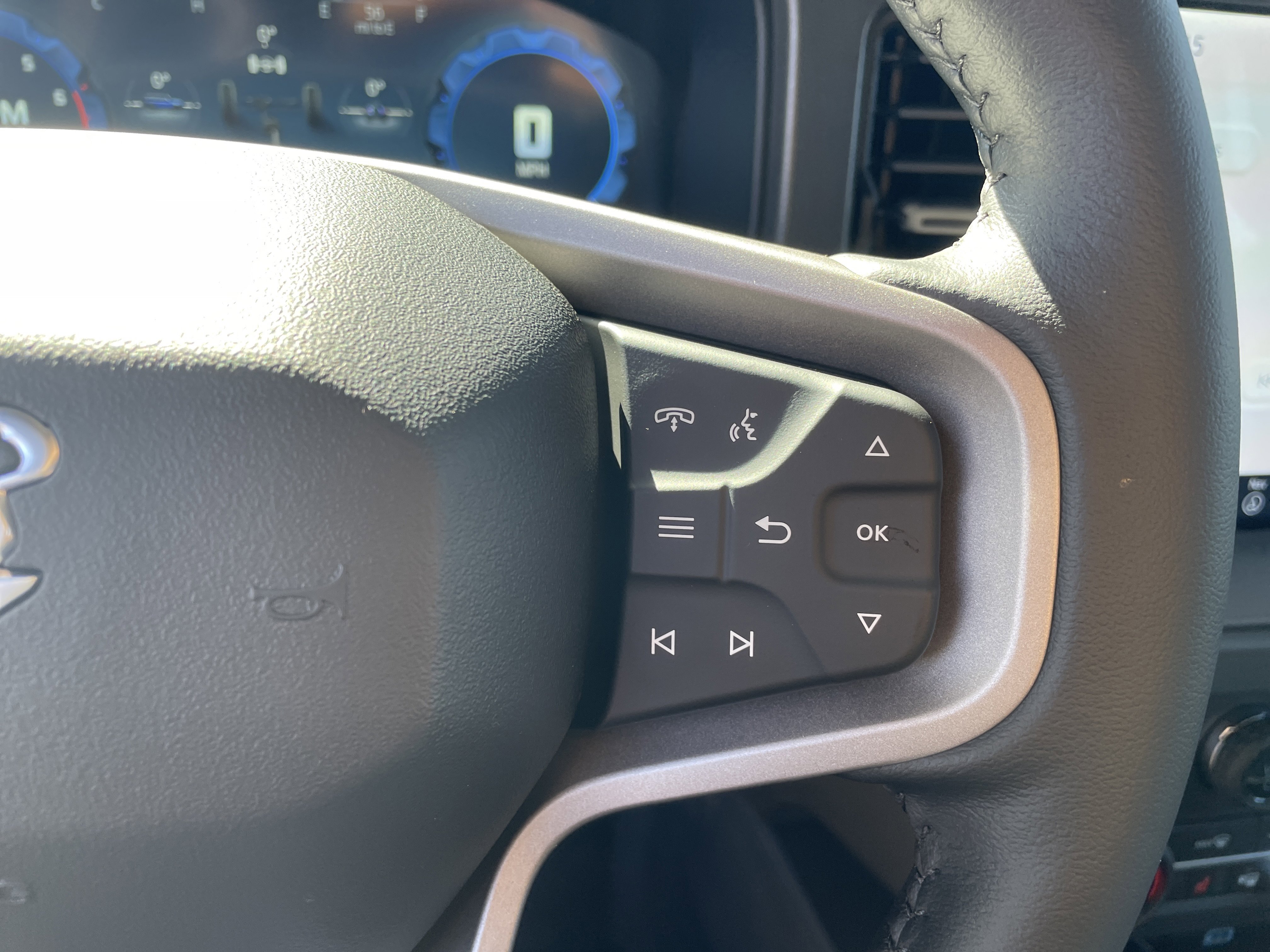 New 2025 Ford Bronco Badlands image 19