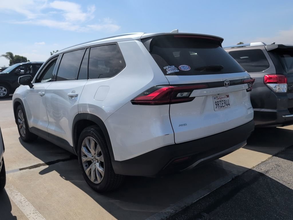 Used 2024 Toyota Grand Highlander AWD image 6