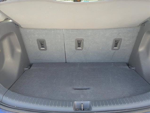 Used 2020 Chevrolet Bolt Premier FWD image 5