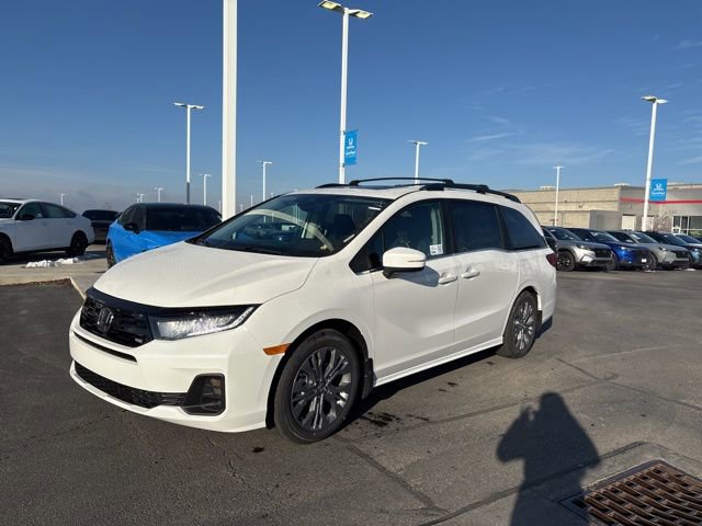 New 2026 Honda Odyssey Touring image 2