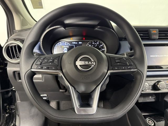 Used 2025 Nissan Versa SV w/ Trunk Package image 24