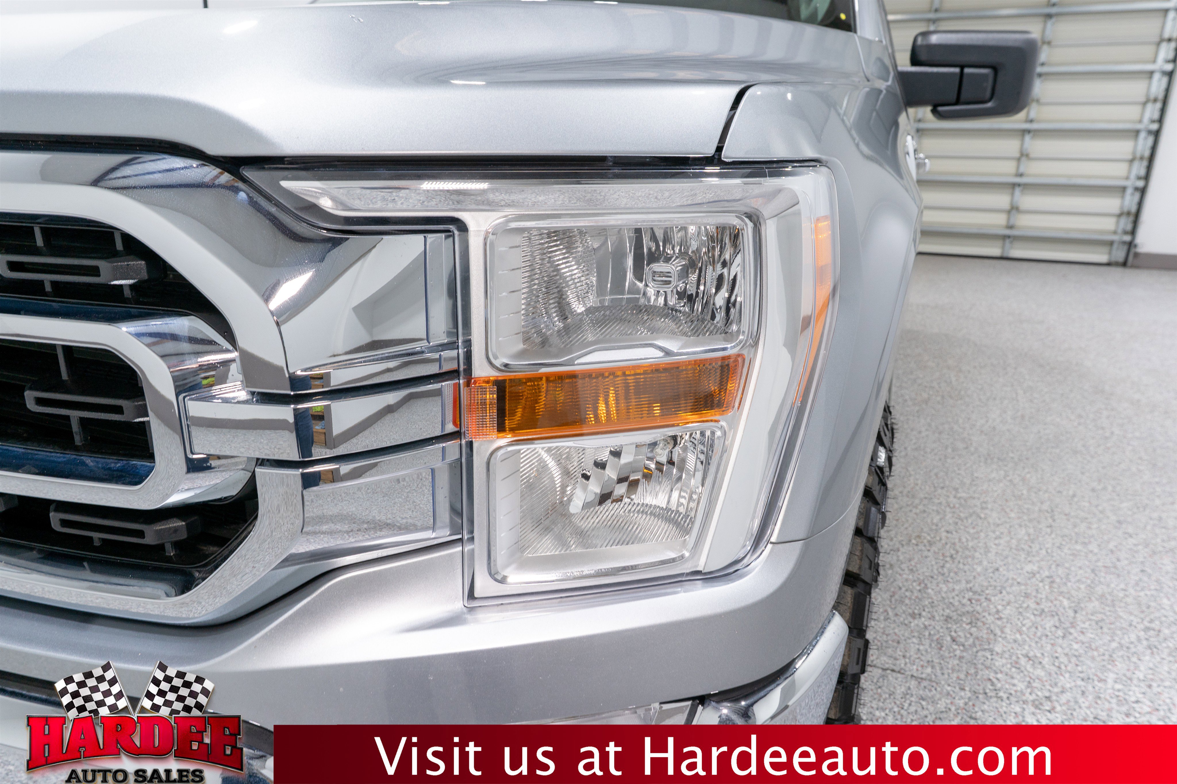 Used 2023 Ford F150 XLT w/ XTR Package image 8