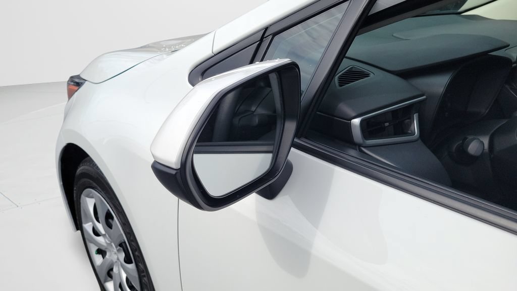 Used 2024 Toyota Corolla LE FWD image 27