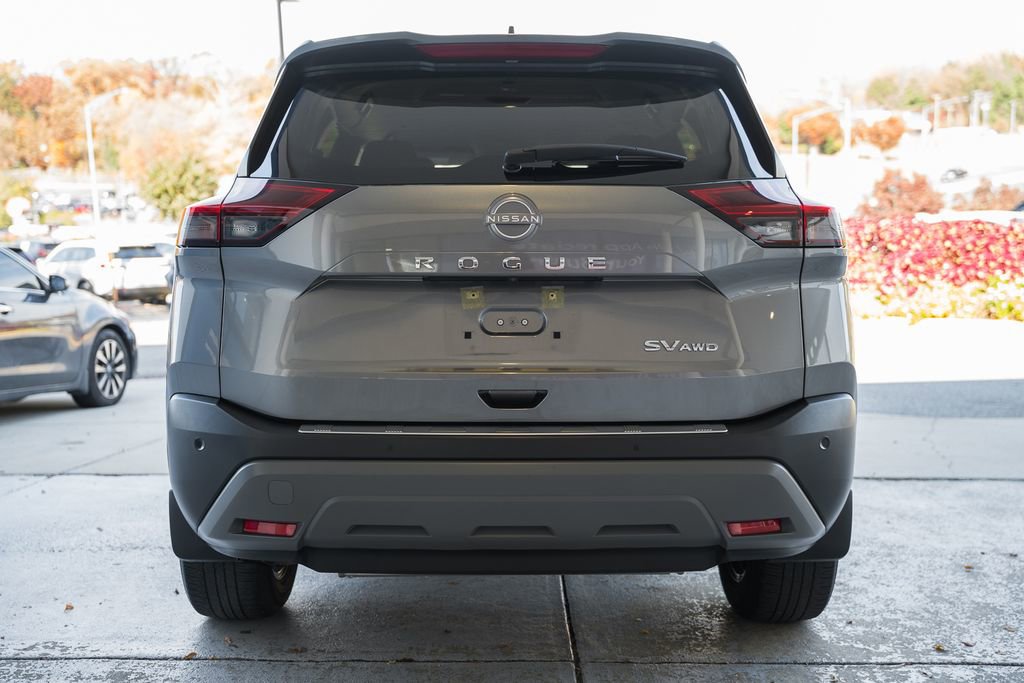Used 2023 Nissan Rogue SV image 5