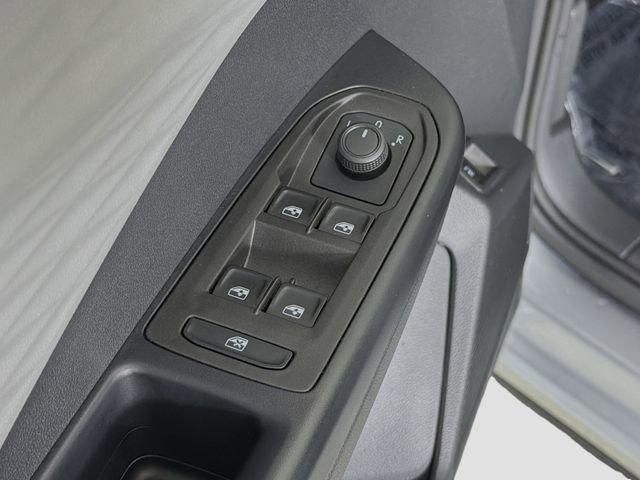 Used 2024 Volkswagen Taos S FWD image 18