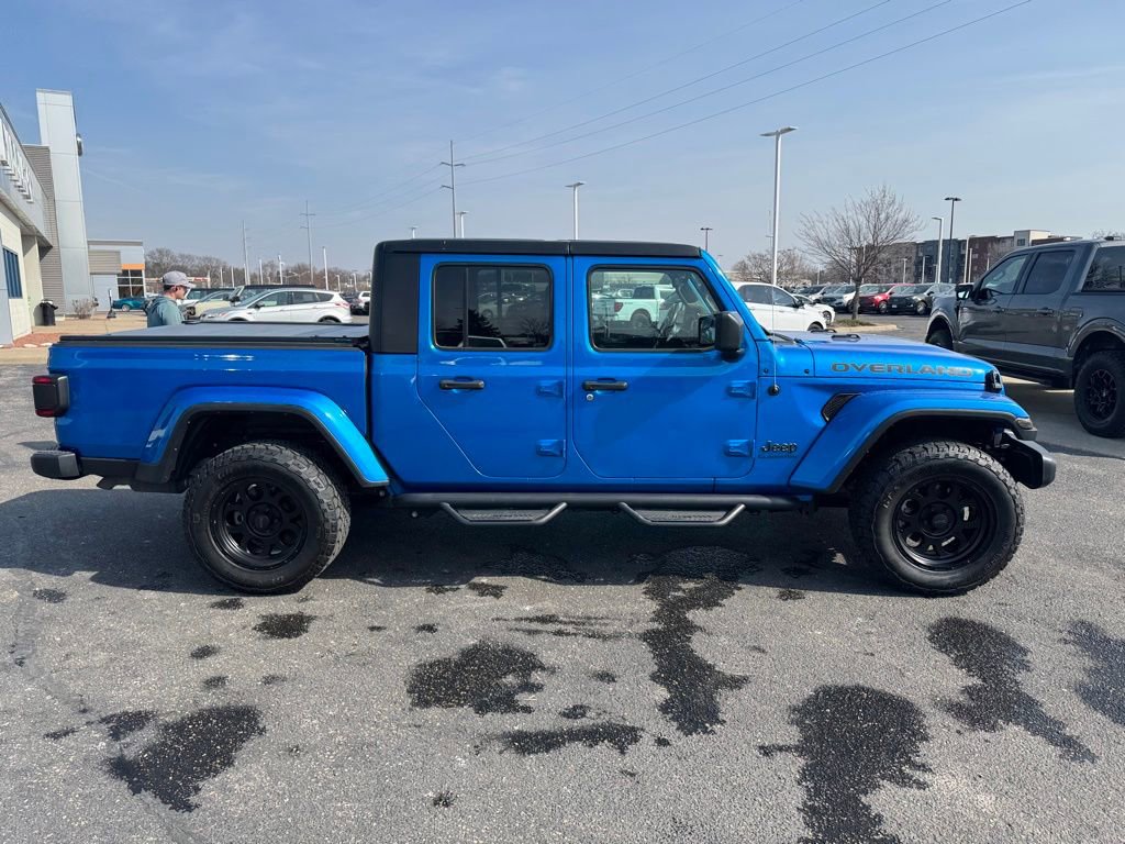Used 2022 Jeep Gladiator Overland image 2