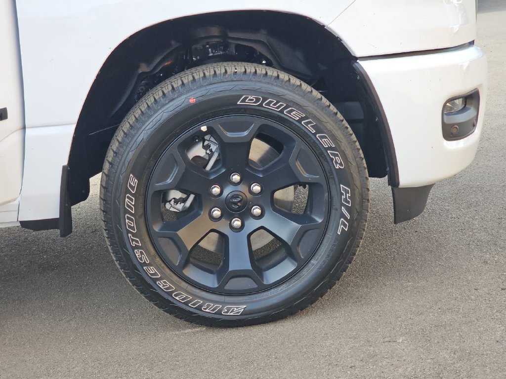 New 2026 RAM 1500 Express AWD/4WD image 38