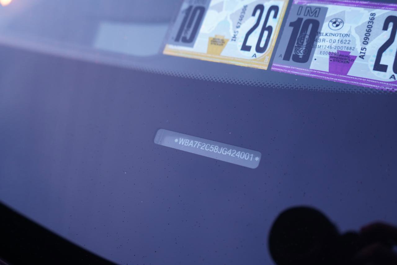 Used 2018 BMW 750i xDrive image 28