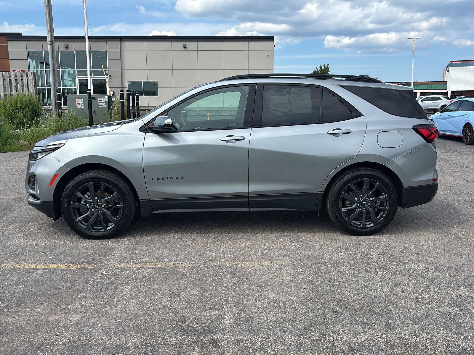 Used 2024 Chevrolet Equinox RS w/ RS Leather Package AWD/4WD image 4