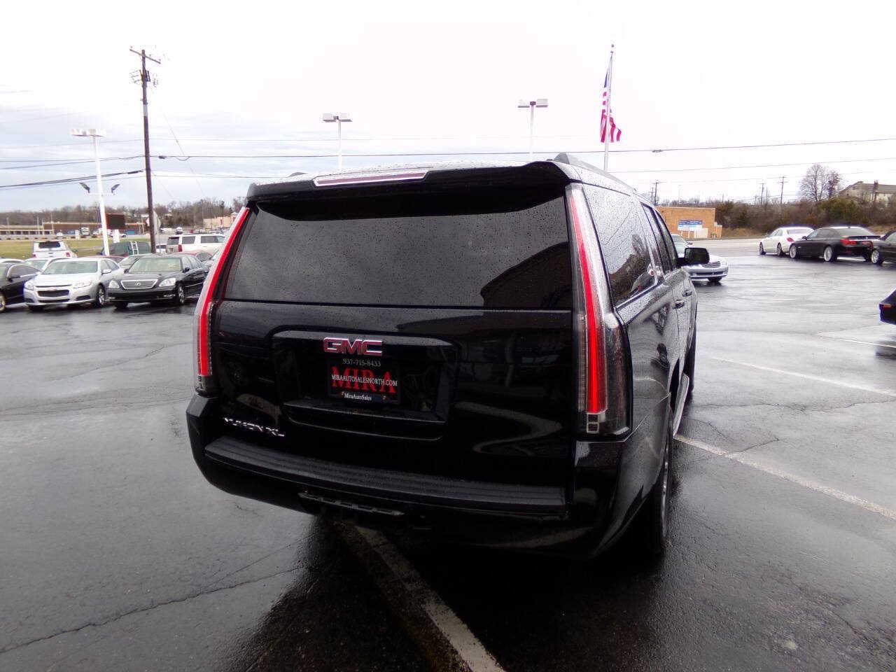 Used 2016 GMC Yukon XL SLE AWD/4WD image 3
