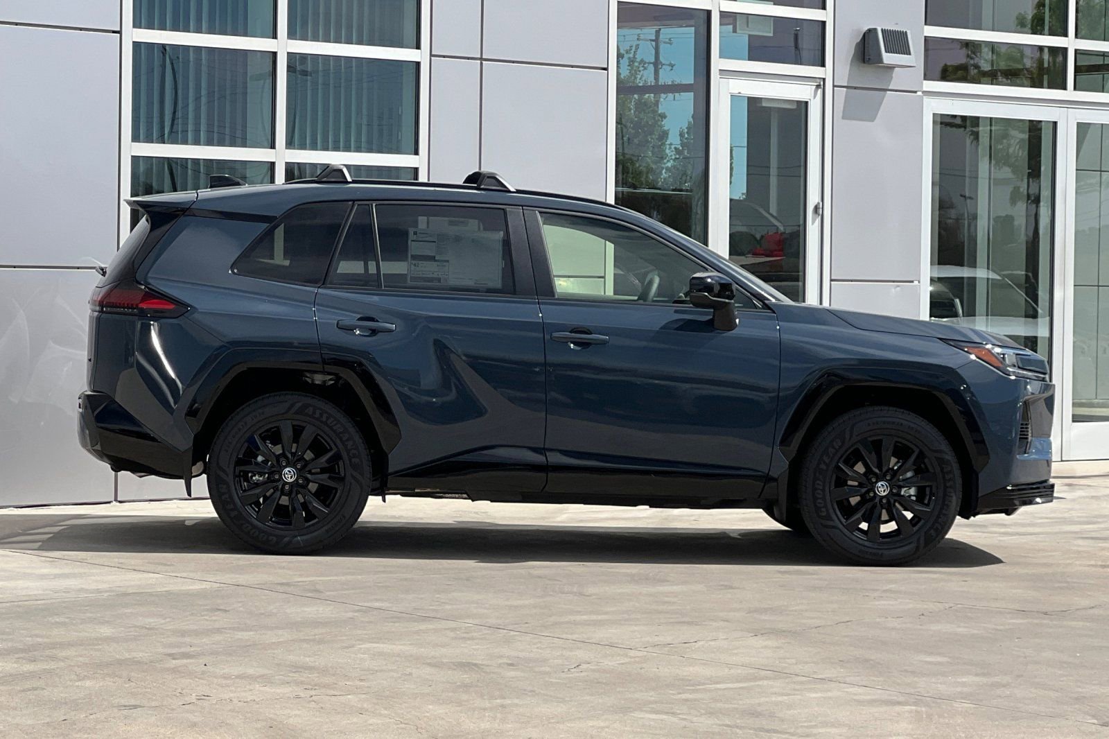 New 2026 Toyota RAV4 SE w/ Weather Package AWD/4WD image 3