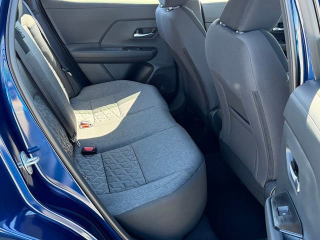 New 2026 Nissan Kicks SV w/ Charging Package FWD image 23