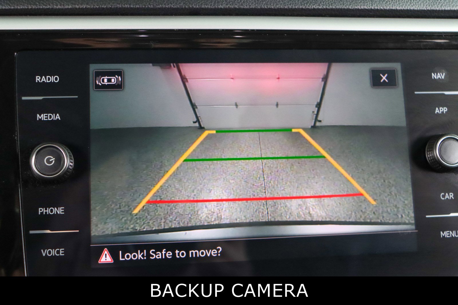 Used 2023 Volkswagen Atlas SEL R-Line image 20