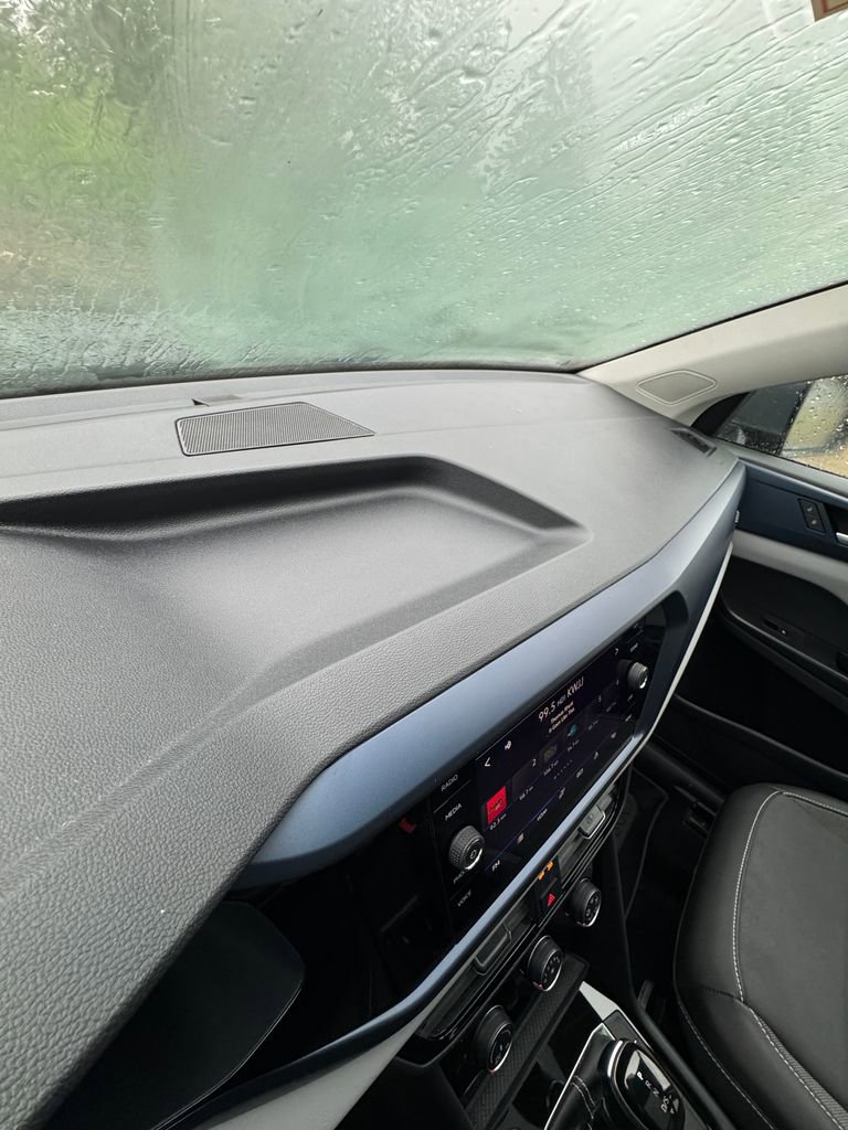 Used 2023 Volkswagen Taos SE w/ Panoramic Sunroof Package AWD/4WD image 36