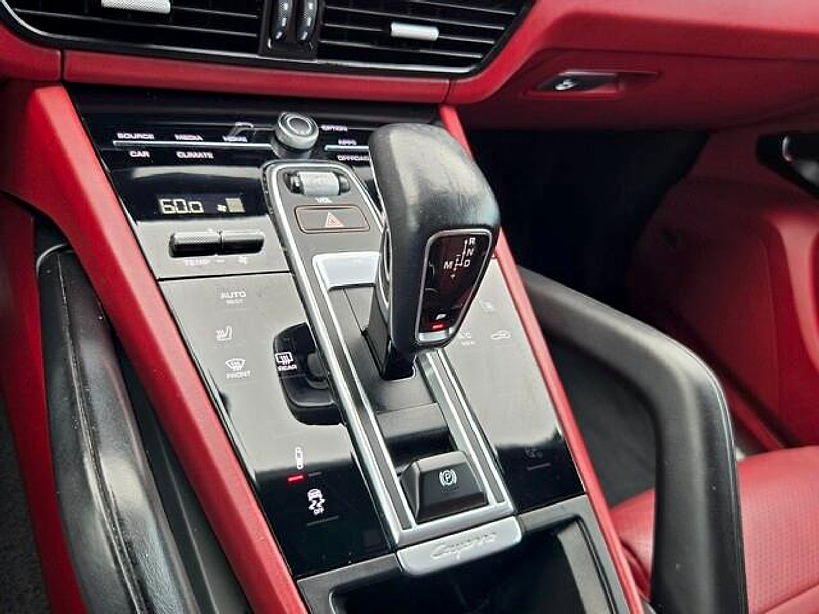 Used 2021 Porsche Cayenne Coupe AWD/4WD image 19