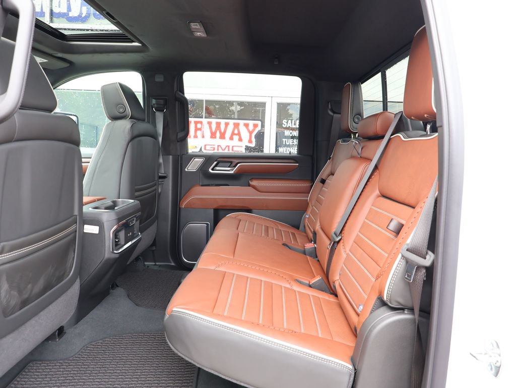 New 2026 GMC Sierra 3500 Denali Ultimate w/ LPO, Black Badging Package AWD/4WD image 29