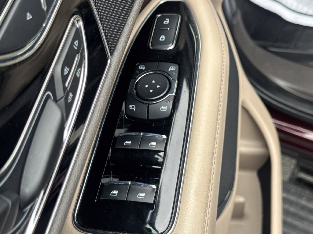 Used 2024 Lincoln Navigator Reserve AWD/4WD image 31