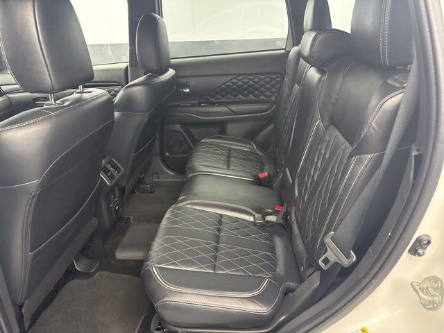 Used 2021 Mitsubishi Outlander GT AWD/4WD image 18