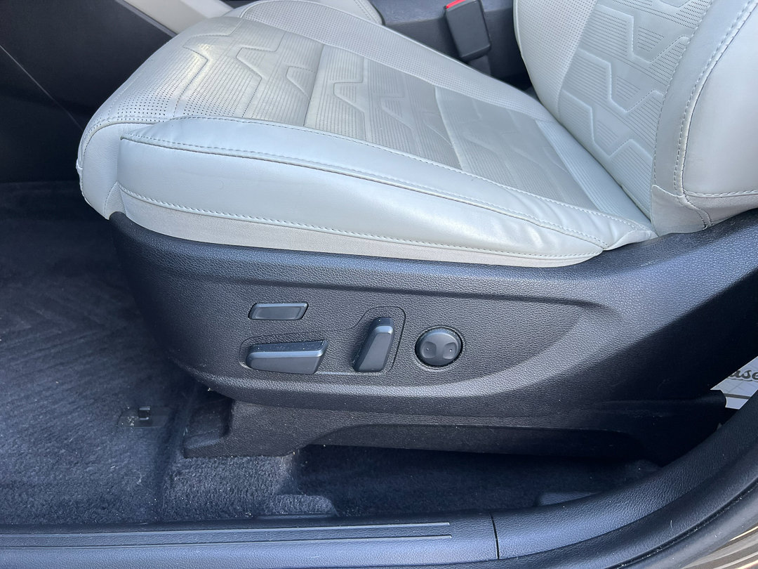 Used 2022 Kia Telluride SX w/ SX Prestige Package image 18