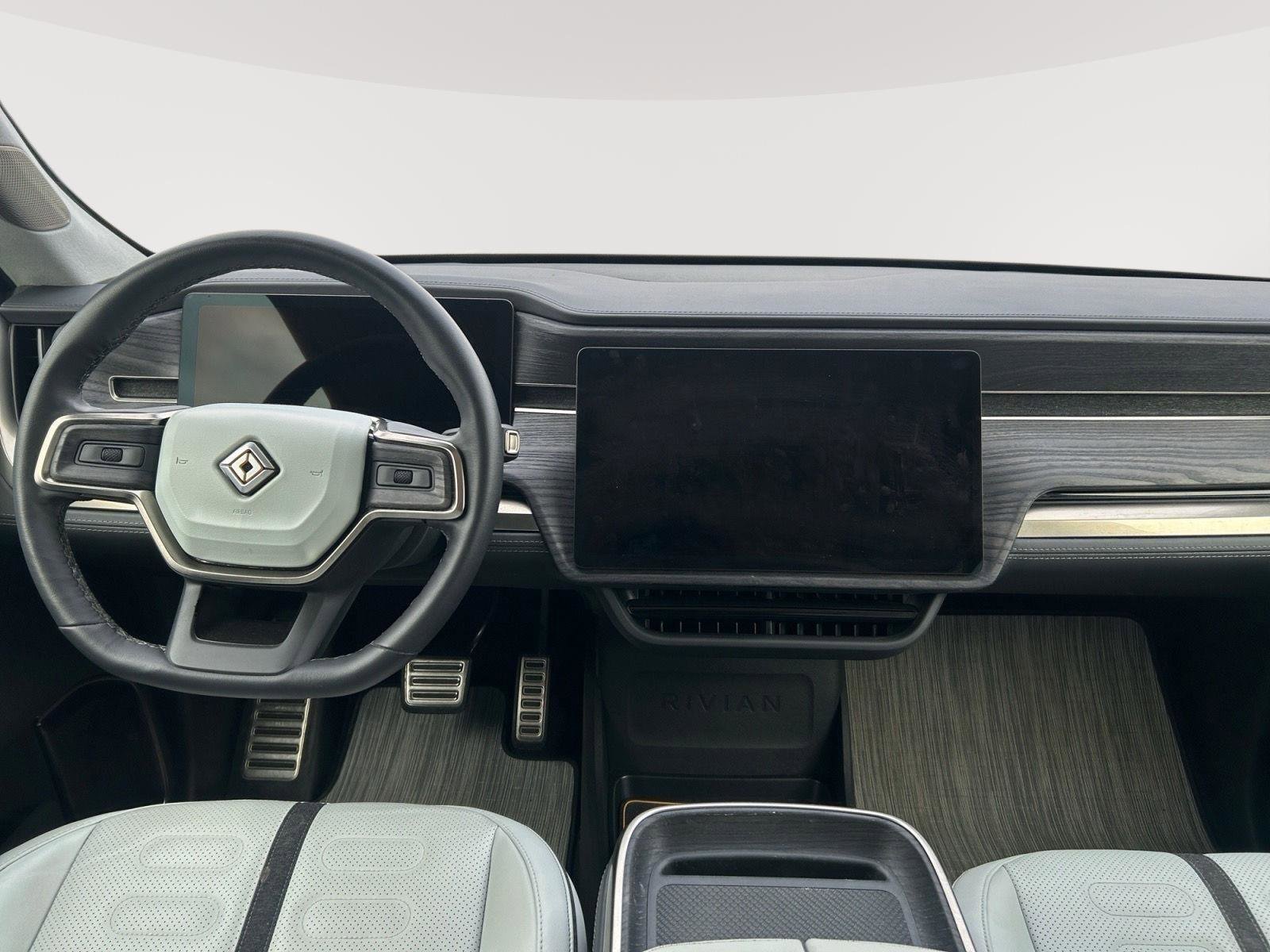 Used 2024 Rivian R1S Adventure image 23