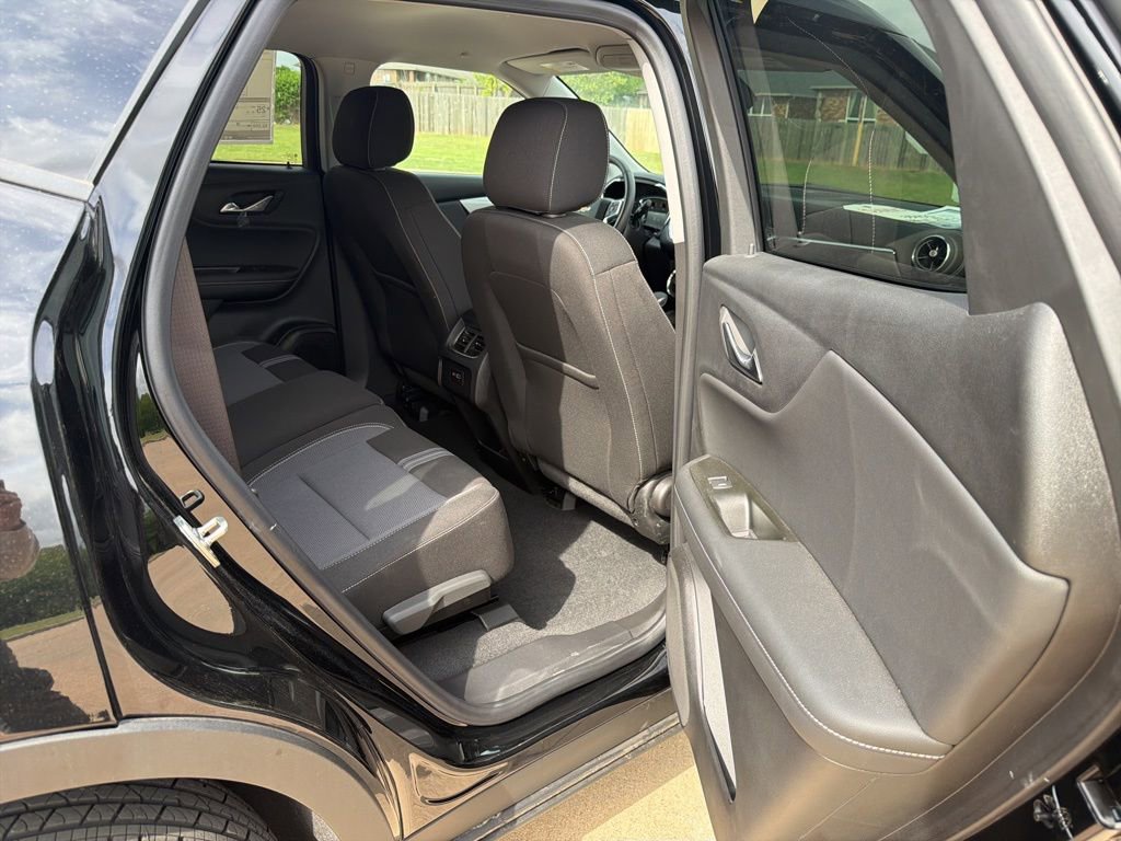 Used 2026 Chevrolet Blazer LT FWD image 14
