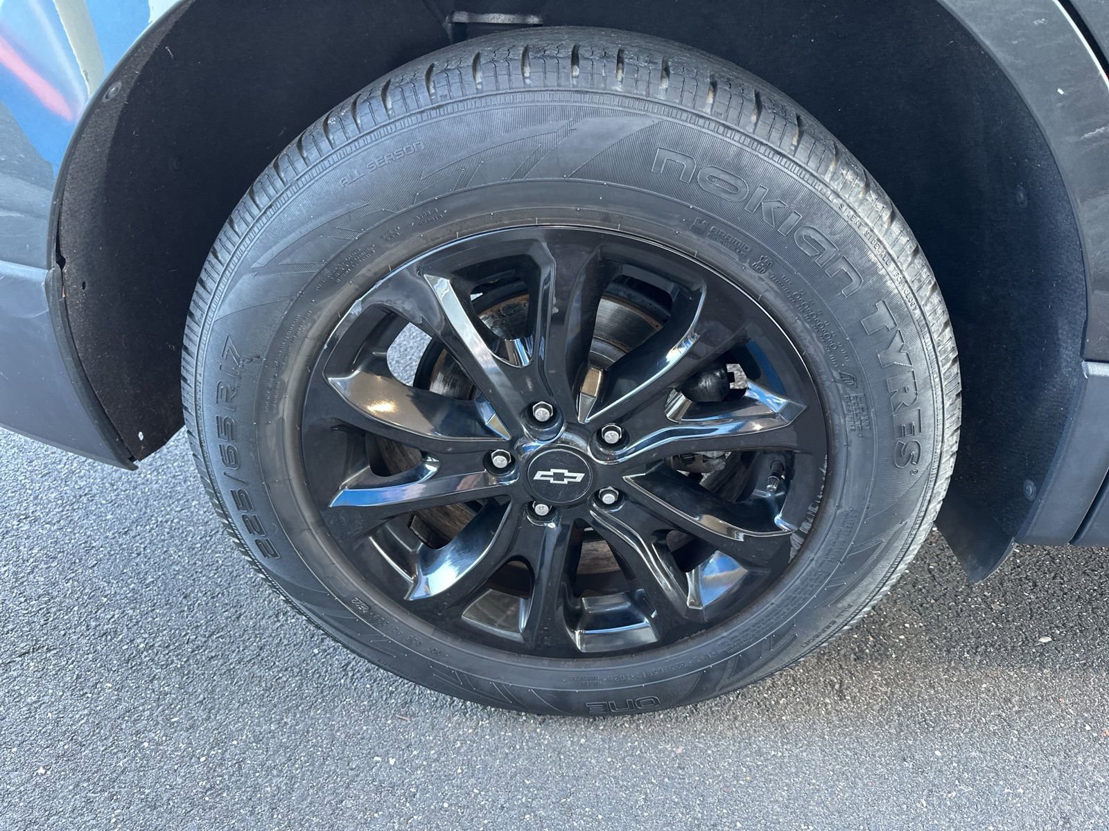 Used 2020 Chevrolet Equinox LS w/ LS Convenience Package image 11