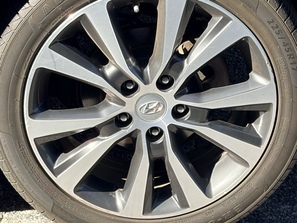 Used 2018 Hyundai Elantra GT FWD image 9