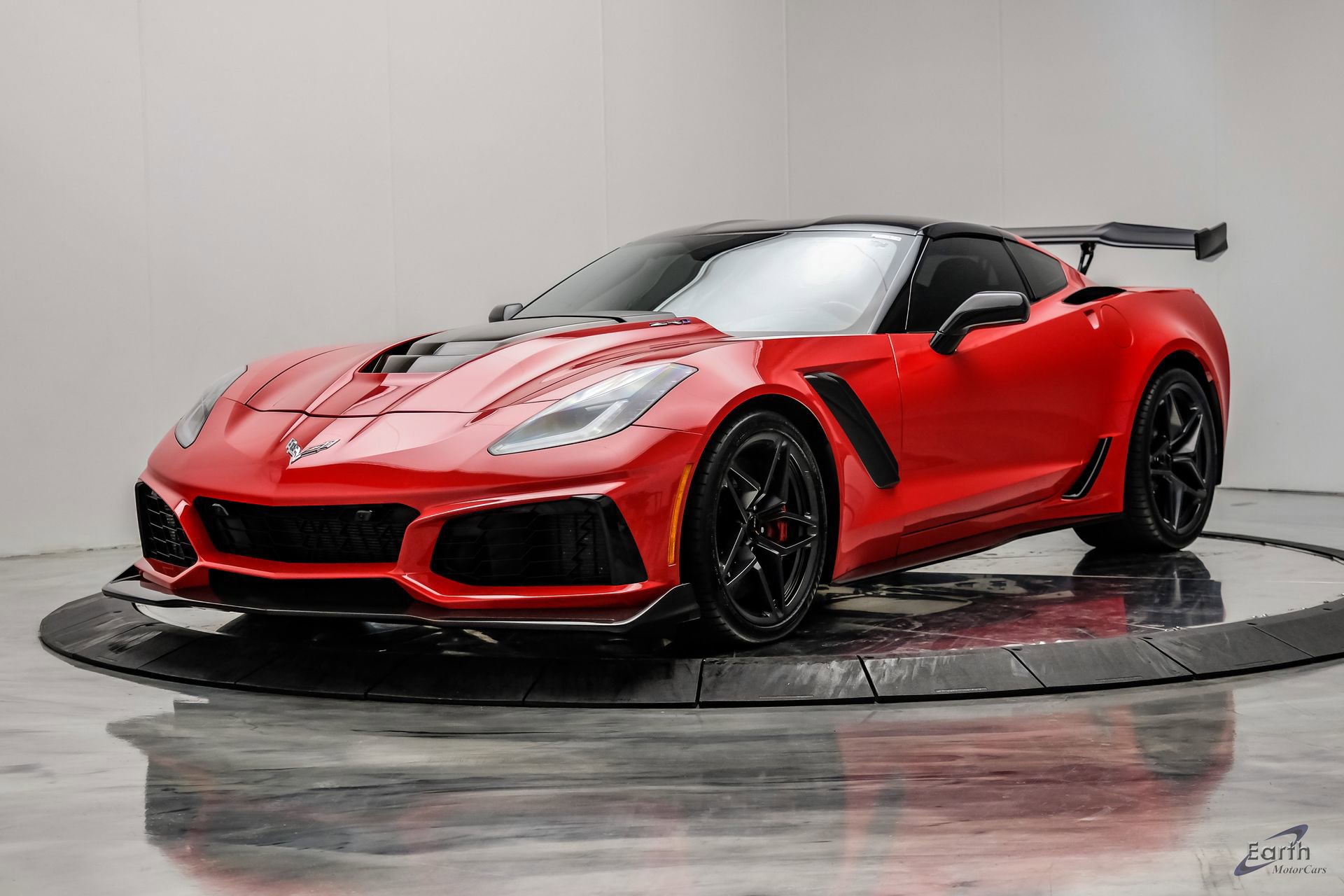 Used 2019 Chevrolet Corvette ZR1 RWD image 8