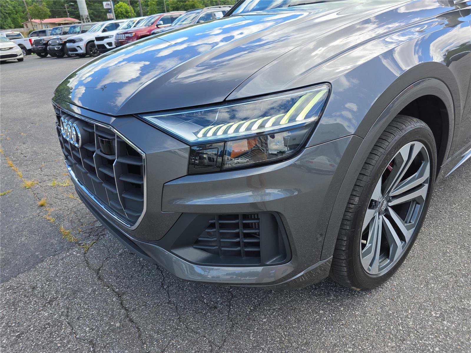 Used 2019 Audi Q8 Premium Plus AWD/4WD image 9