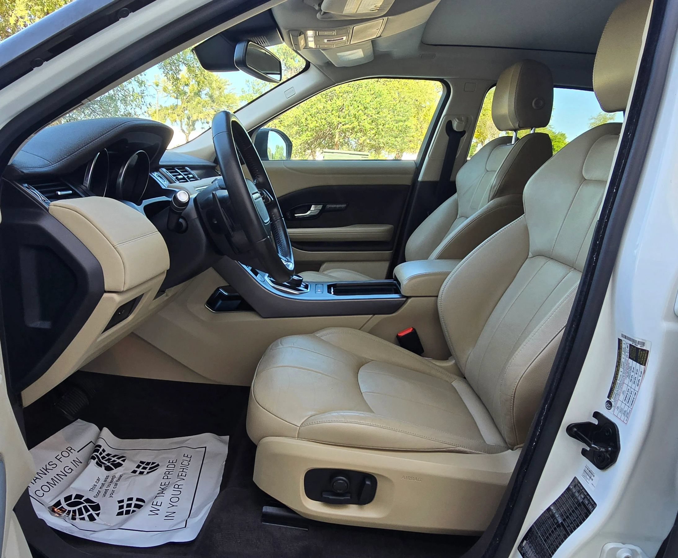 Used 2018 Land Rover Range Rover Evoque SE Premium AWD/4WD image 21