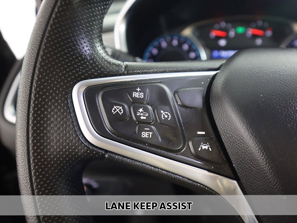 Used 2023 Chevrolet Equinox LT image 3