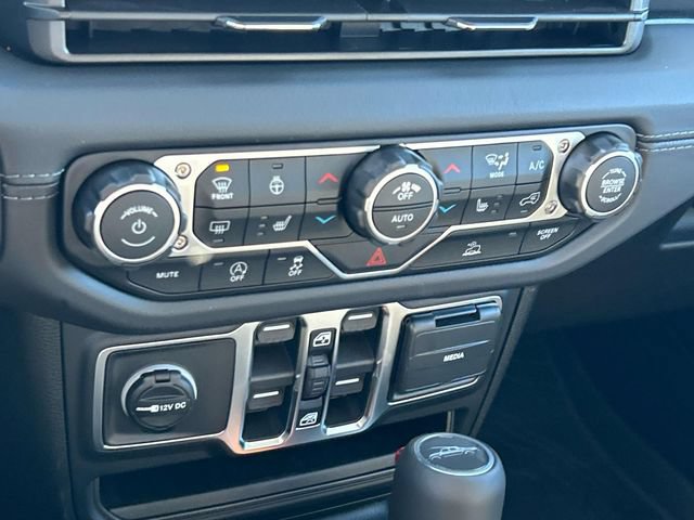 New 2026 Jeep Gladiator Mojave AWD/4WD image 28
