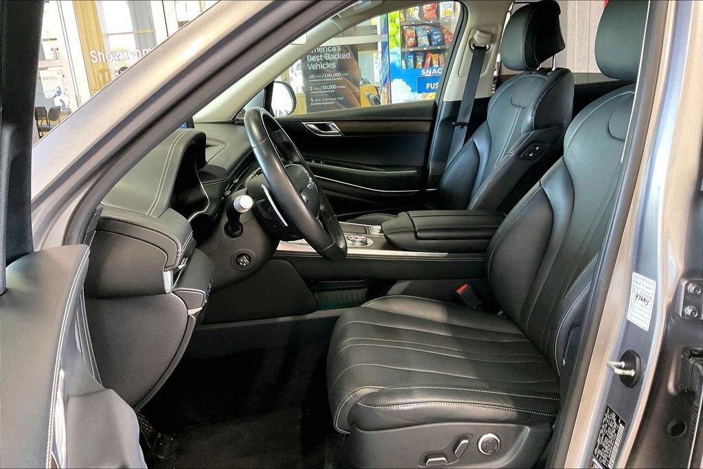 Used 2024 Genesis GV80 2.5T image 3