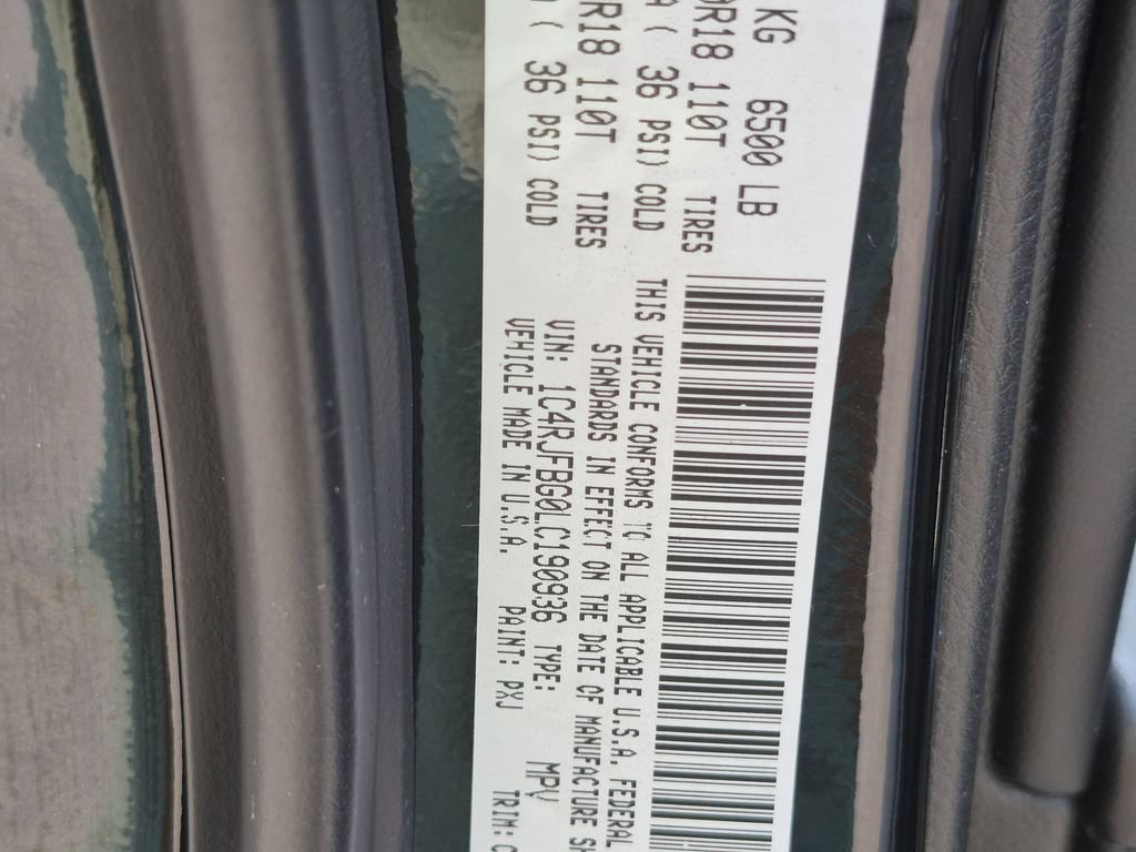 Certified 2020 Jeep Grand Cherokee Limited AWD/4WD image 31