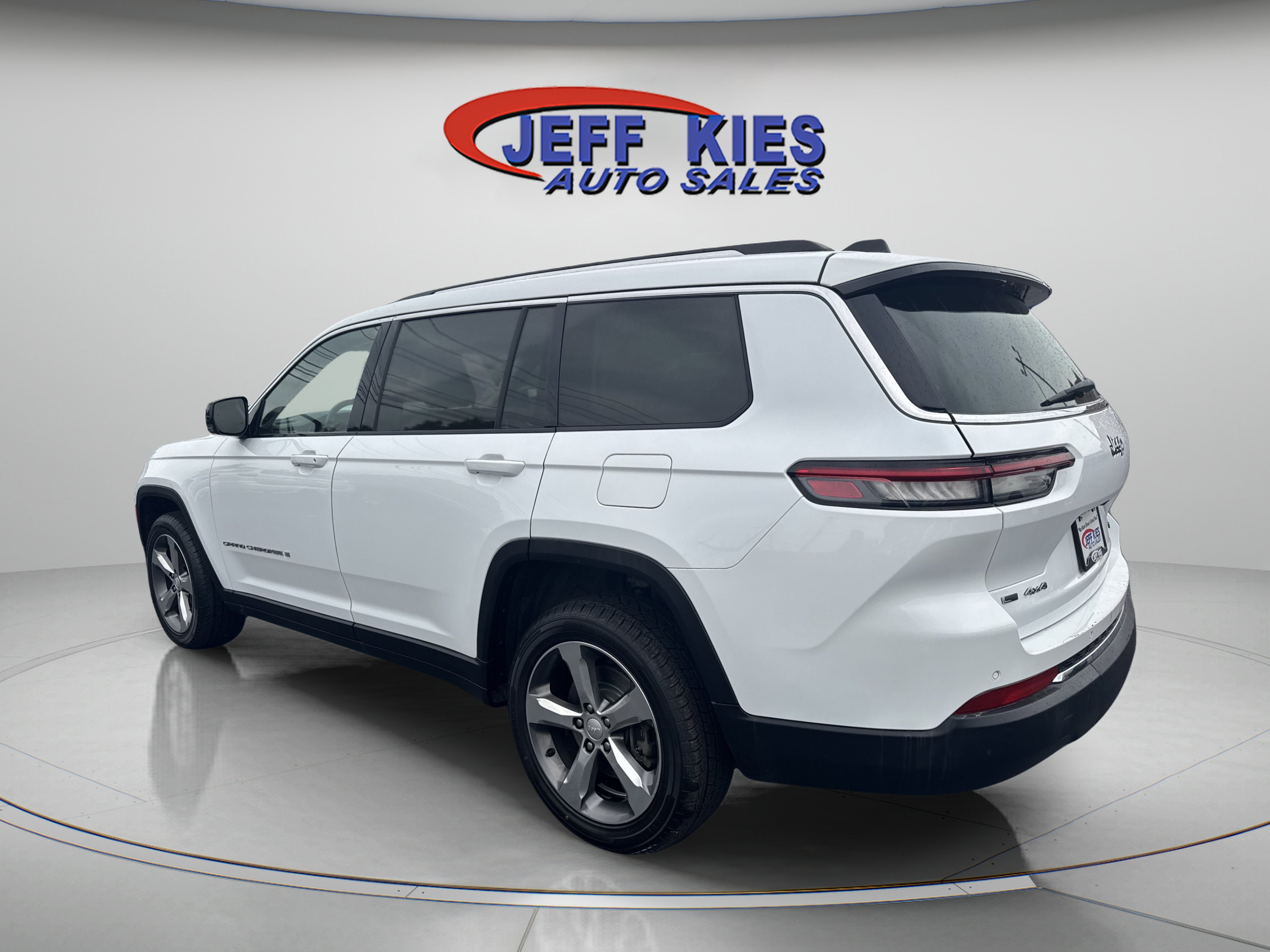 Used 2021 Jeep Grand Cherokee L Limited AWD/4WD image 7