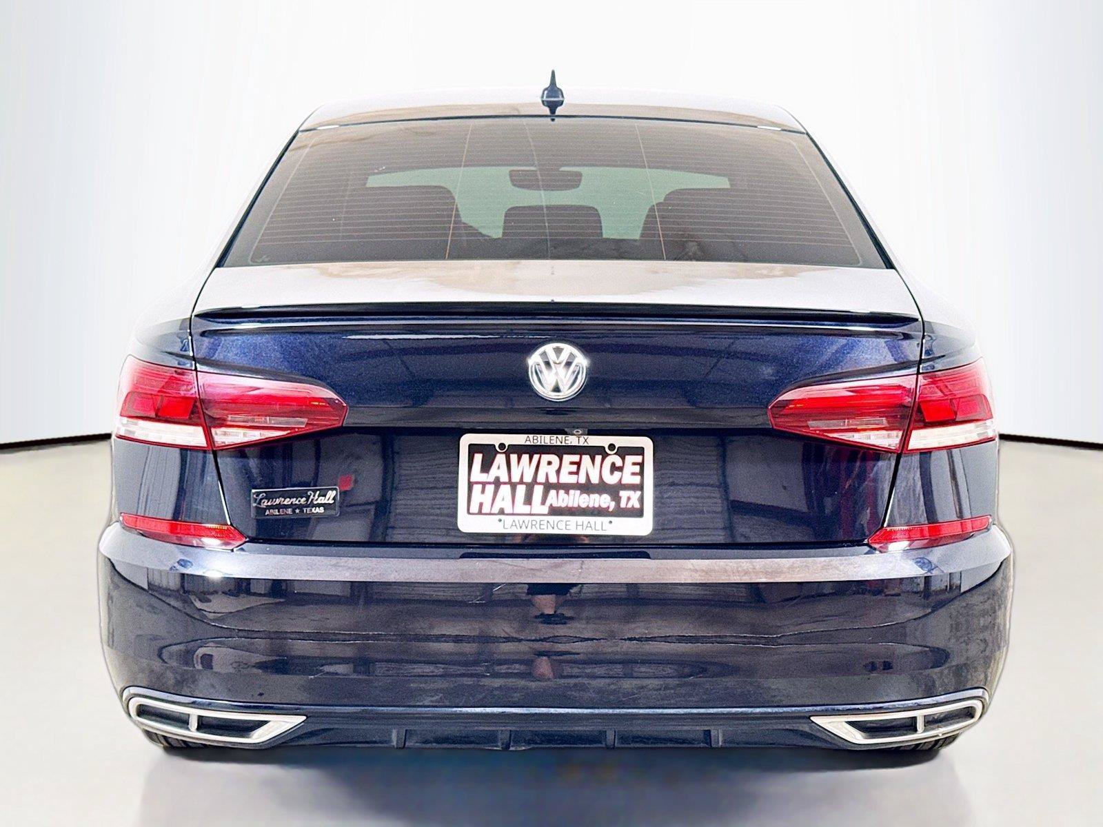 Used 2020 Volkswagen Passat 2.0T R-Line FWD image 5